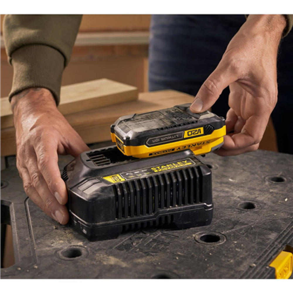 Stanley , 18V V20 4A Fast Charger , SFMCB14-QW