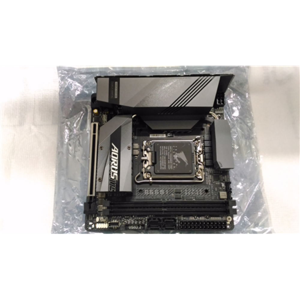 SALE OUT. GIGABYTE B660I AORUS PRO DDR4 1.x M/B , Gigabyte B660I AORUS PRO DDR4 1.x M/B , Processor family Intel , Processor socket LGA1700 , DDR4 DIMM , Memory slots 2 , Supported hard disk drive interfaces SATA, M.2 , Number of SATA connectors 4 , Chips