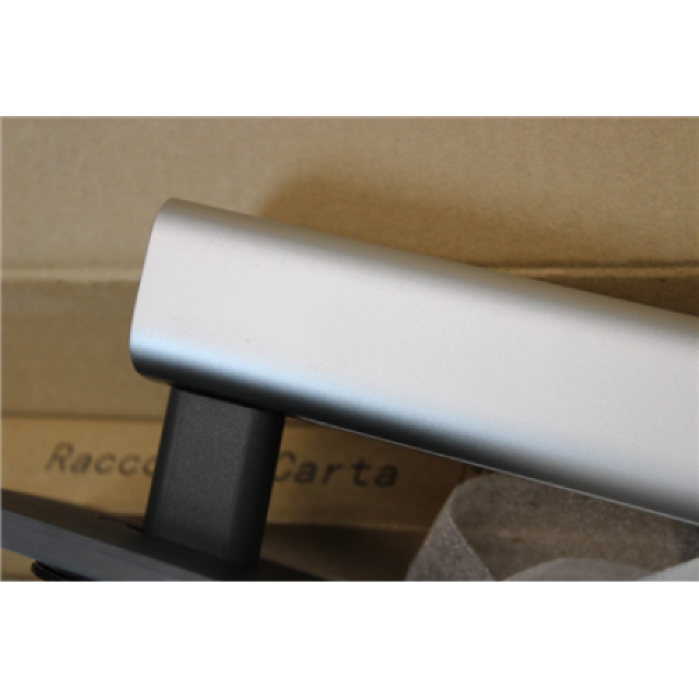 SALE OUT. Dell LCD P2722HE 27 IPS FHD/1920x1080/HDMI,DP,USB-C/Silver Dell DAMAGED PACKAGING, NO INNER PACKAGING, SMALL SCRATCH ON LEG