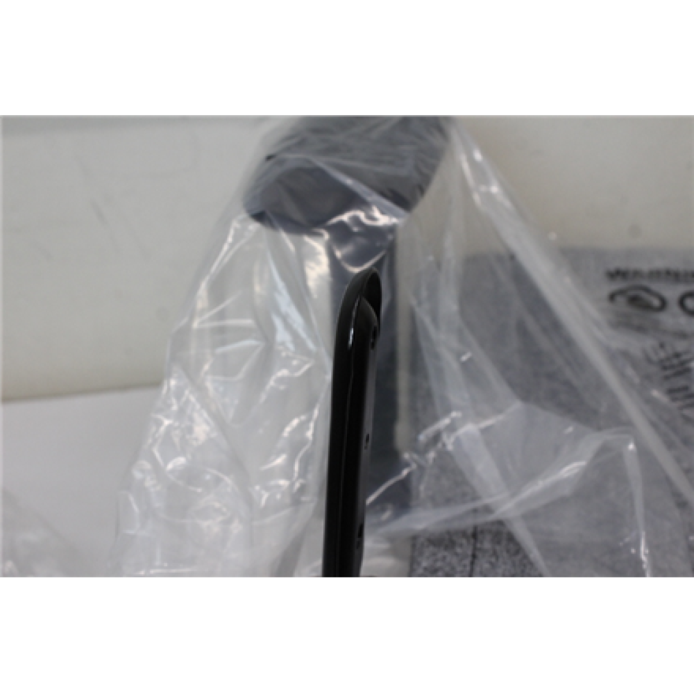 SALE OUT. Razer Iskur V2 X Gaming Chair, Light Grey , Razer Multi Layered Fabric/Steel , Gaming Chair , Iskur V2 X , Light Grey , DAMAGED PACKAGING, SCRATCHED PAINT ON MOUNTING PART