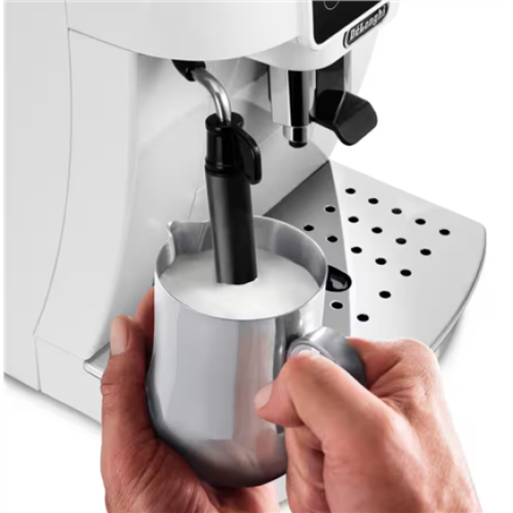 Delonghi Coffee Maker Magnifica Start Pump pressure 15 bar Built-in milk frother Fully automatic 1450 W