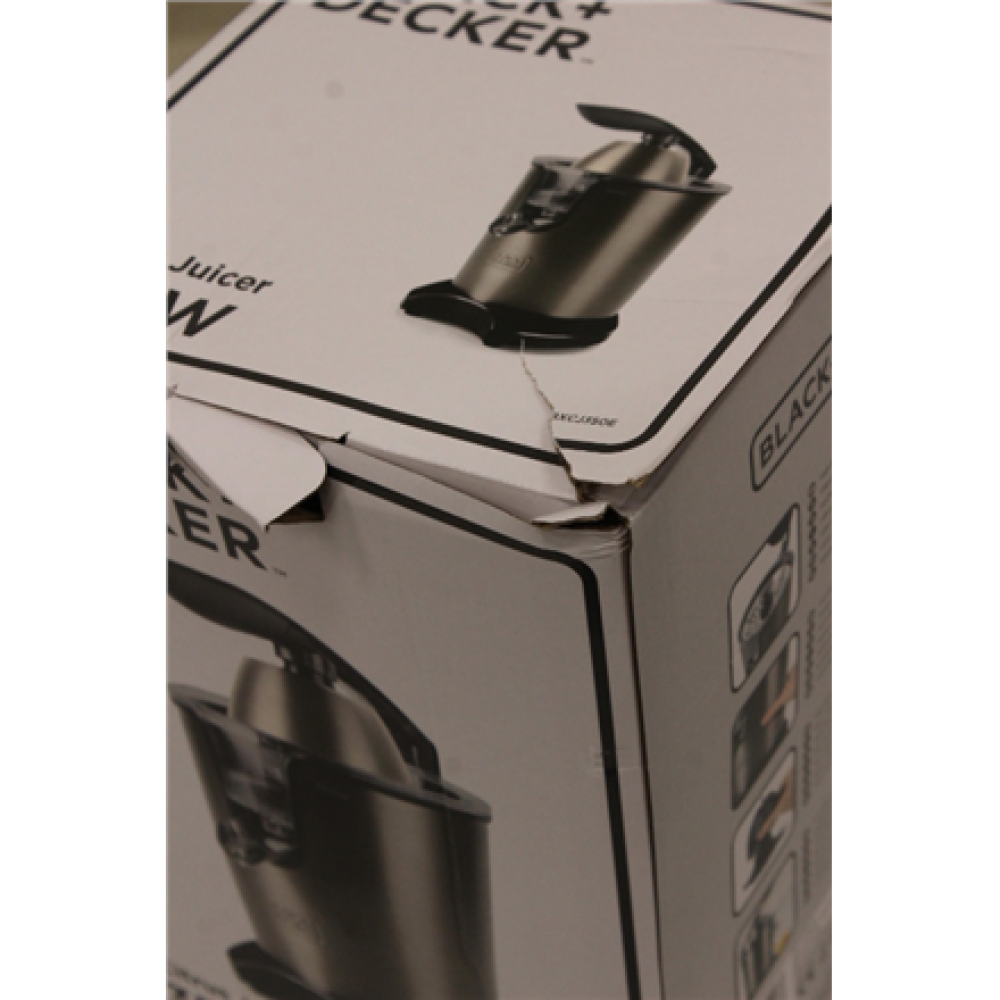 SALE OUT. Black & Decker BXCJ350E electric juicer 350W stainless steel , Black & Decker DAMAGED PACKAGING, SMALL DENT ON CORPUS
