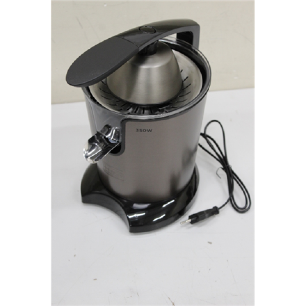 SALE OUT. Black & Decker BXCJ350E electric juicer 350W stainless steel , Black & Decker DAMAGED PACKAGING, SMALL DENT ON CORPUS
