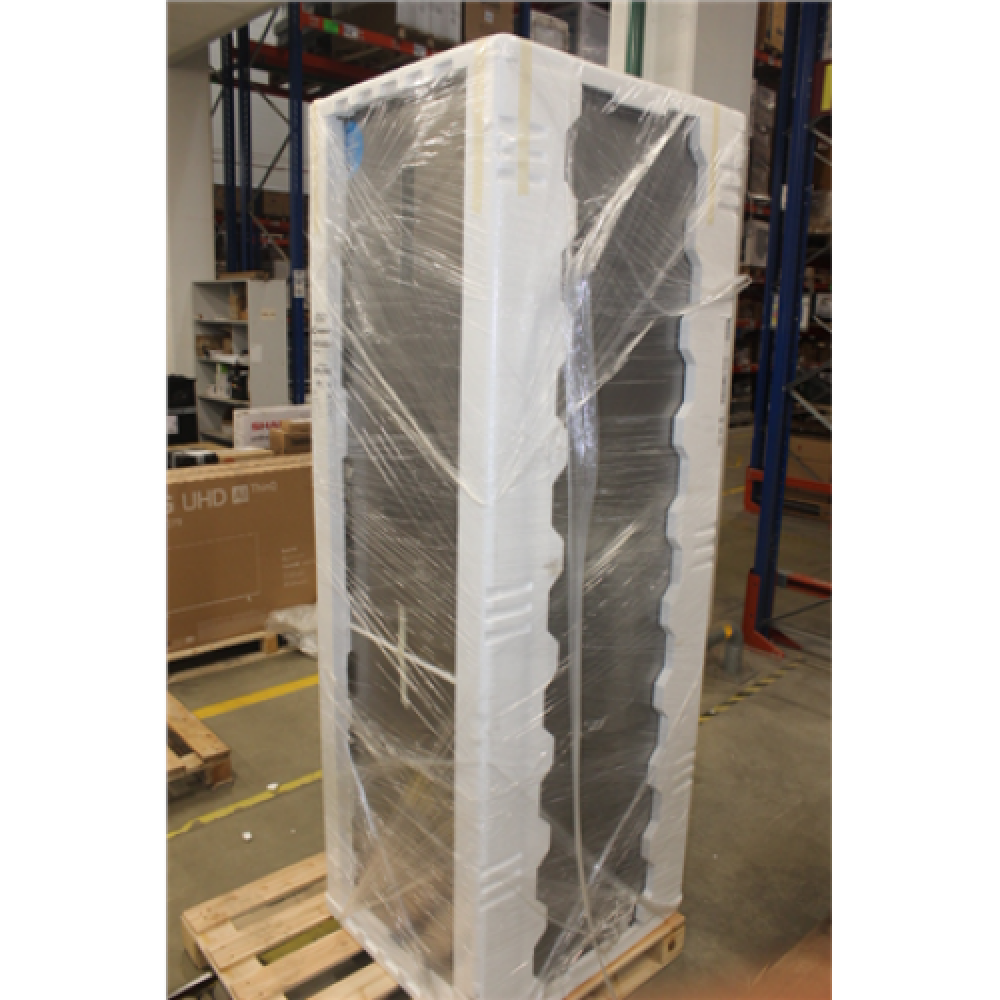 SALE OUT. Candy Refrigerator CCE7T620EX Energy efficiency class E, Free standing, Combi, Height 200 cm, No Frost system, Fridge net capacity 258 L, Freezer net capacity 119 L, Display, 37 dB, Silver, SMALL SCRATCHES ON THE DOOR