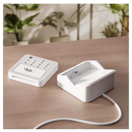 SumUpSolo Lite and Charging Station