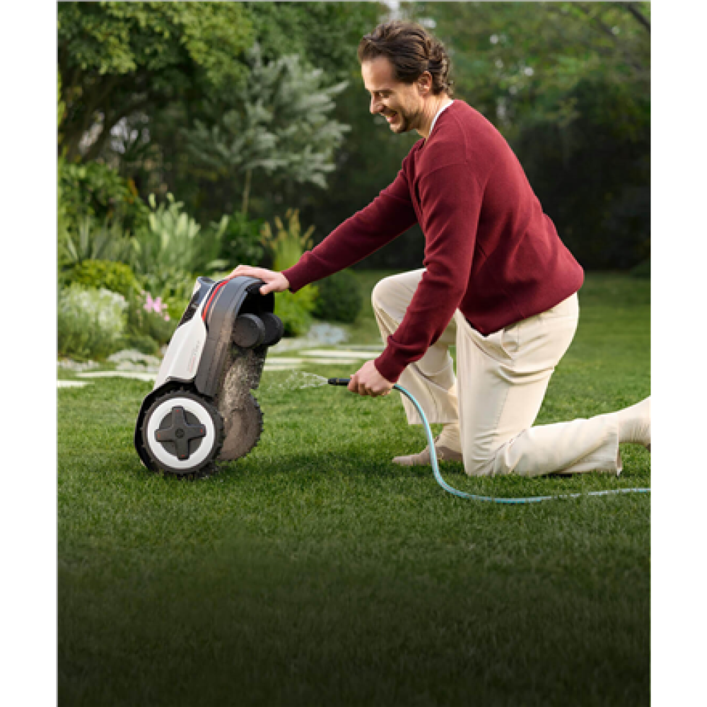 Roborock RockNeo Q110 Mower, 2WD, 1000m², RTK + VSLAM, (Edge Cutting module sold separately)