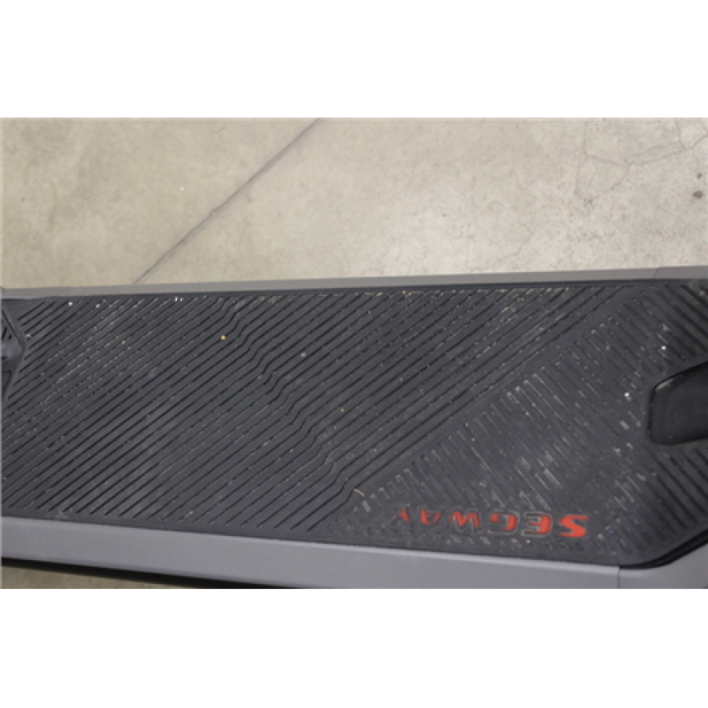 SALE OUT. Ninebot by Segway Superscooter GT3 E , Segway Superscooter GT3 E , Electric Scooter , Max 2400 W , Up to 25 km/h , 11 , 24 month(s) , Black and Grey , DAMAGED PACKAGING, USED, DIRTY, SCRATCHED
