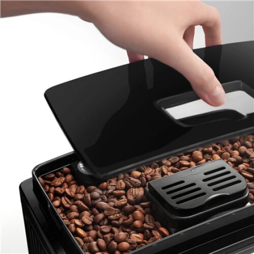 Delonghi , Coffee Maker , ECAM22.112.B Magnifica S , Pump pressure 15 bar , Built-in milk frother , Automatic , 1450 W , Black