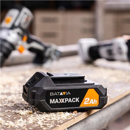Batavia B.V. , Starter Set with 2.0Ah Battery and 2.4A Charger - 18V