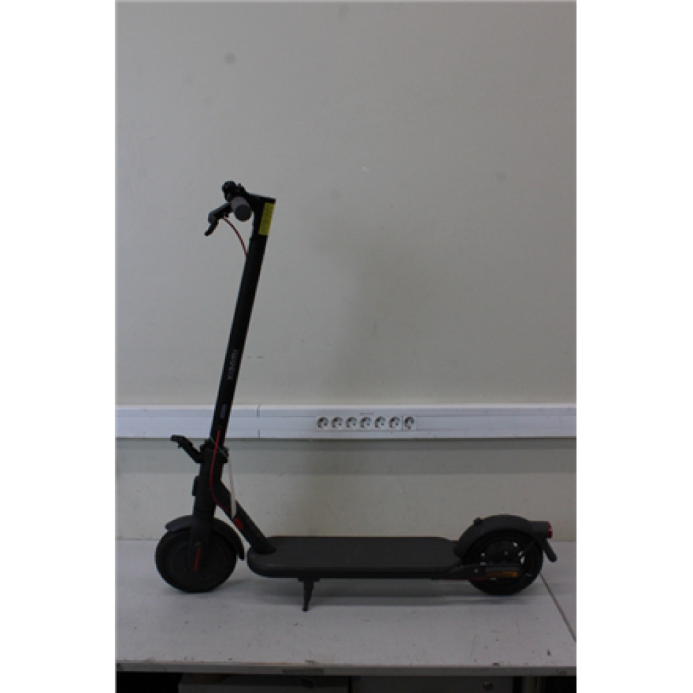 SALE OUT. Xiaomi Electric Scooter 4 Lite EU , Xiaomi Electric Scooter 4 Lite EU , 300 W , 25 km/h , 8.5 , 3 month(s) , Black , USED, DAMAGED PACKAGING, MISSING: CHARGER AND HEXAGON WRENCH