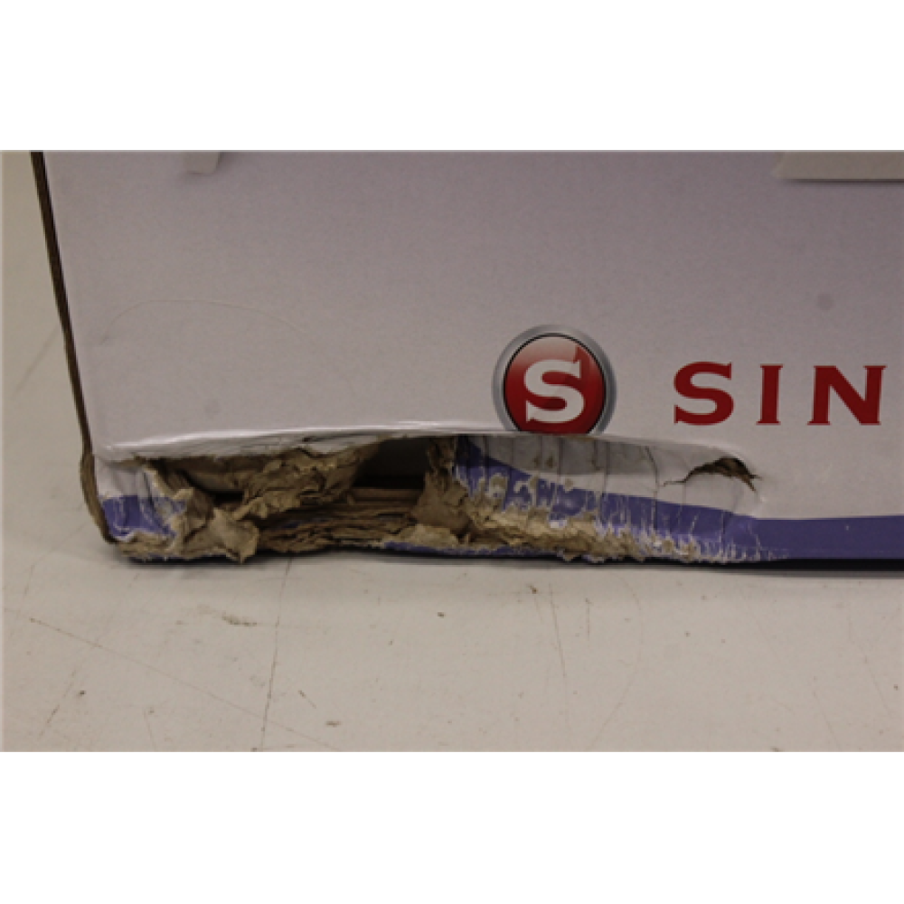 SALE OUT. , Singer , Sewing Machine , Starlet 6680 , Number of stitches 80 , Number of buttonholes 6 , White , DAMAGED PACKAGING