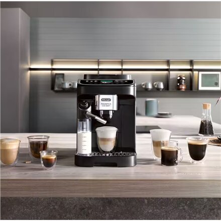 Delonghi Coffee maker , Magnifica Evo , Pump pressure 15 bar , Built-in milk frother , Automatic , 1450 W , Black