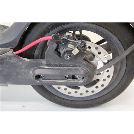 SALE OUT. Xiaomi Mi Electric Scooter Pro 2 (Black) , Xiaomi Mi Electric Scooter Pro 2 , 600 W , 25 km/h , 3 month(s) , Black , USED, SCRATCHED, DIRTY, SMALL CRACK BEHIND LEG, MISSING: CHARGER, MANUAL AND LEFT BACK REFLECTOR