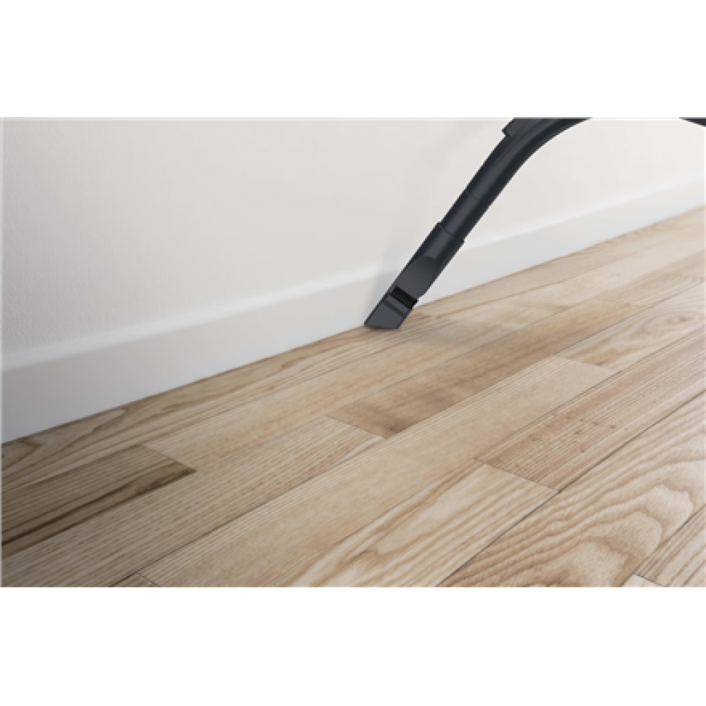 Hoover Vacuum Cleaner , HP105HM 011 , Bagless , Power 700 W , Dust capacity 2 L , Black