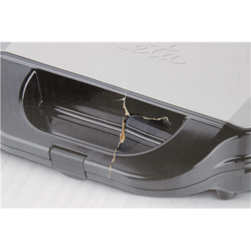 SALE OUT. ETA , 4 in 1 sandwich maker , ETA315190010 , 900 W , Number of plates 4 , Number of pastry 2 , Black/Stainless steel , DAMAGED PACKAGING