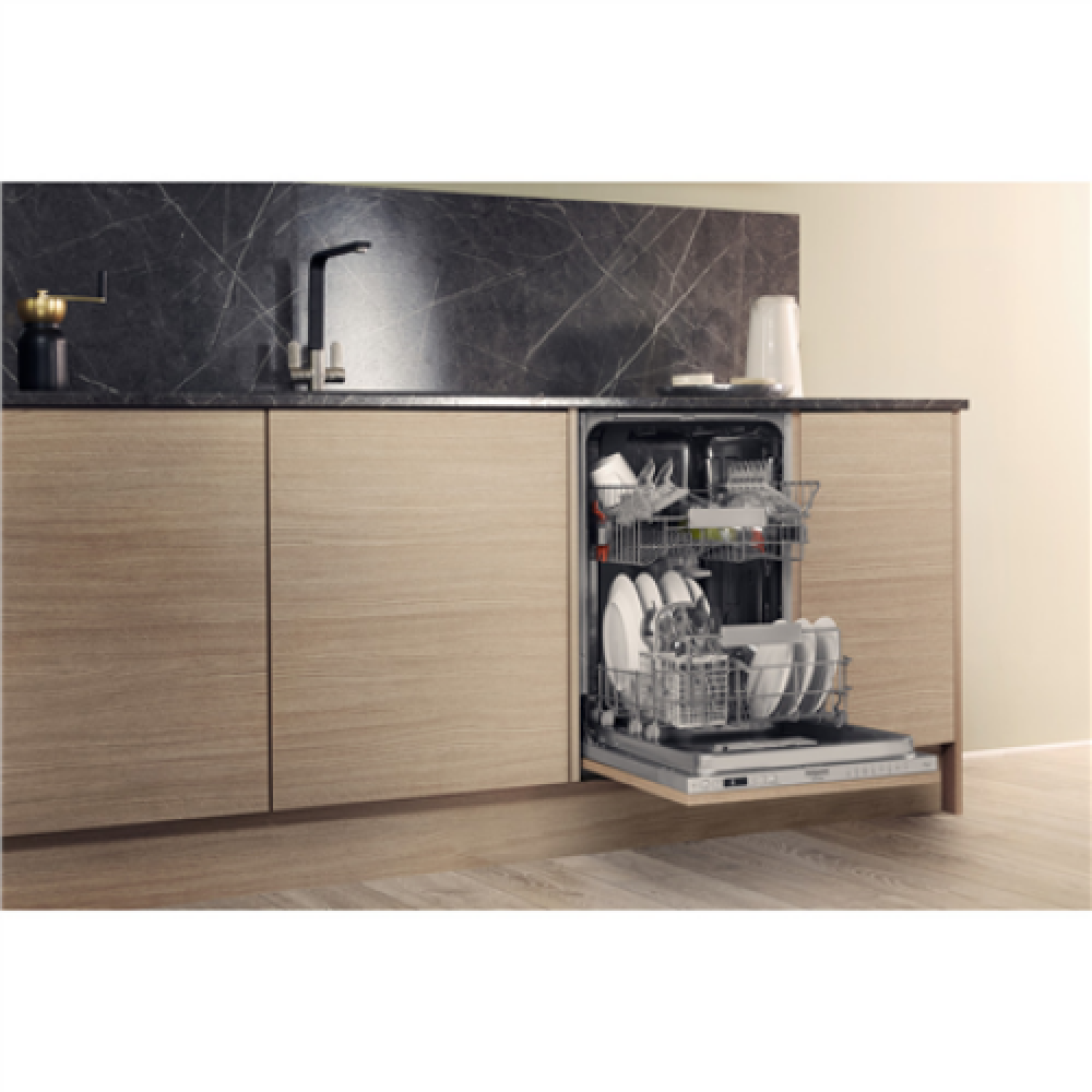 Hotpoint Dishwasher HSIC 3T127 C Built-in, Width 44.8 cm, Number of place settings 10, Number of programs 9, Energy efficiency class E, Display