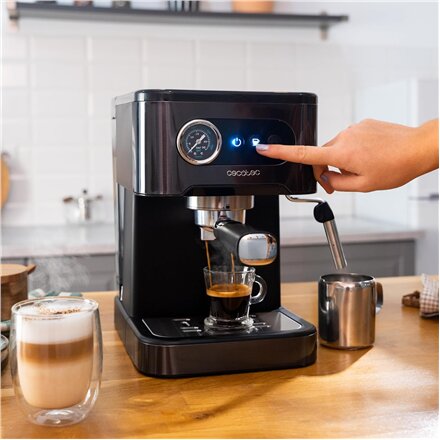 Cecotec Coffee machine , Power Espresso 20 Pro Latte , Pump pressure 20 bar , Built-in milk frother , Semi-automatic , Black , 1350 W