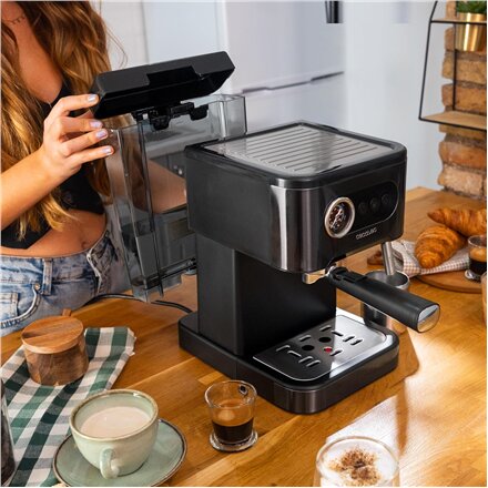 Cecotec Coffee machine , Power Espresso 20 Pro Latte , Pump pressure 20 bar , Built-in milk frother , Semi-automatic , Black , 1350 W