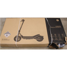 SALE OUT. Xiaomi Electric Scooter 6 GL , Xiaomi 24 month(s) , DAMAGED PACKAGING AND PAINT (FRONT - LEFT AND RIGHT SIDE)