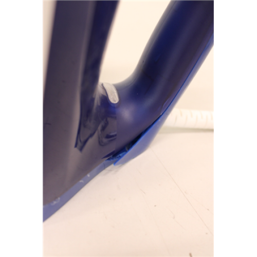 SALE OUT. TEFAL FV2838E0 Steam Iron, Water Tank 0.27 L, Countinuous Steam 40 g/min, Blue/White , TEFAL FV2838E0 , Steam Iron , 2400 W , Water tank capacity 270 ml , Continuous steam 40 g/min , Blue/White , DAMAGED PACKAGING, BROKEN CORPUS ON SIDE