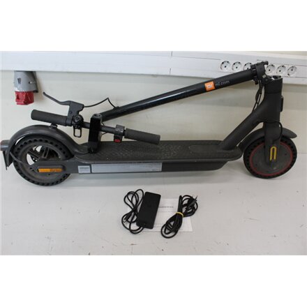 SALE OUT. Xiaomi Mi Electric Scooter Pro 2 (Black) , Xiaomi Mi Electric Scooter Pro 2 , 600 W , 25 km/h , 24 month(s) , Black , DAMAGED PACKAGING, SCRATCHED, DIRTY, MISSING KEY, SCREWS, MANUAL