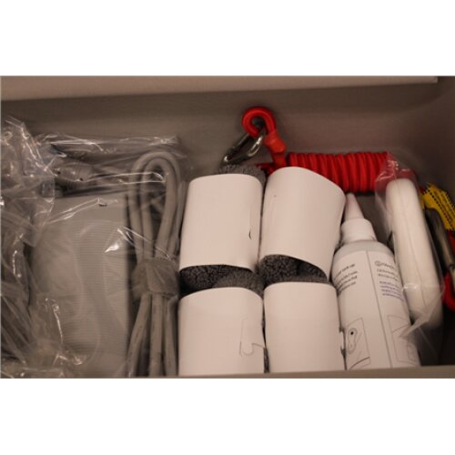 SALE OUT. HUTT , Windows Cleaning Robot , C6 , Corded , 3800 Pa , White , UNPACKED, DEMO