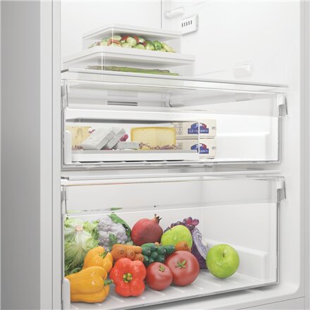INDESIT Refrigerator , MLINS 1411 W4E , Energy efficiency class E , Free standing , Larder , Height 171.4 cm , Fridge net capacity 367 L , 38 dB , White