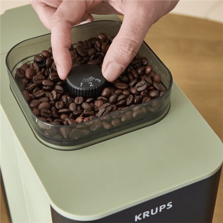Krups Coffee Maker , SA401LE0 Crush , Pump pressure 15 bar , Automatic , Black/Green , 1370 W