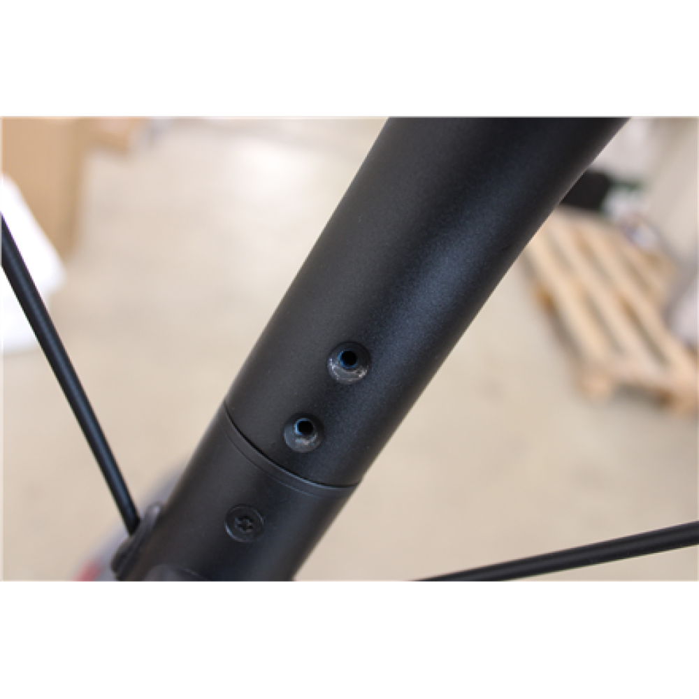 SALE OUT. Ninebot by Segway Kickscooter ZT3 Pro E, Black , Segway Ninebot Kickscooter ZT3 Pro E , 1600 W , 25 km/h , 11 , 24 month(s) , Black , DAMAGED PACKAGING, SCRATCHED, DIRTY, MOUNTING MARKS