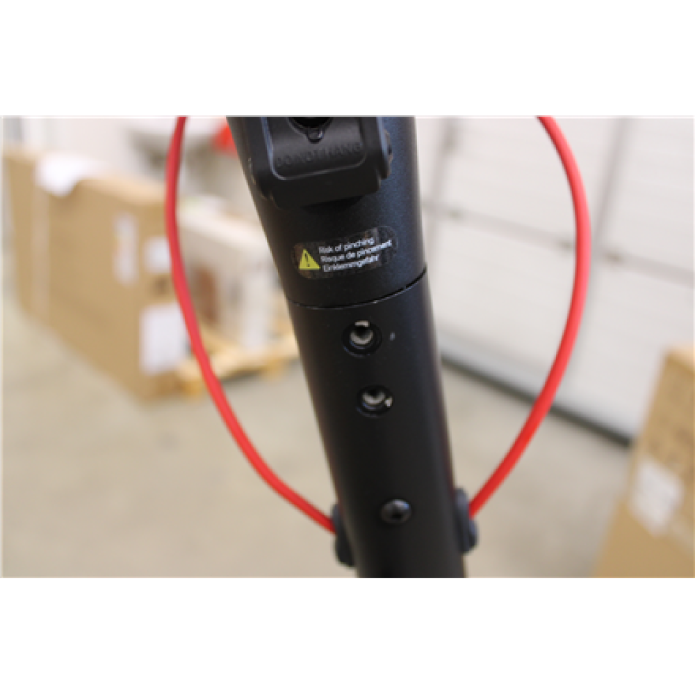 SALE OUT. , Segway MAX G3 E , eKickScooter , 2000 W , Up to 25 km/h , 11 , 24 month(s) , Black , DAMAGED PACKAGING AND PAINT, ITEM AND PARTS ARE SCRATCHED, DIRTY, INSTALLATION MARKS