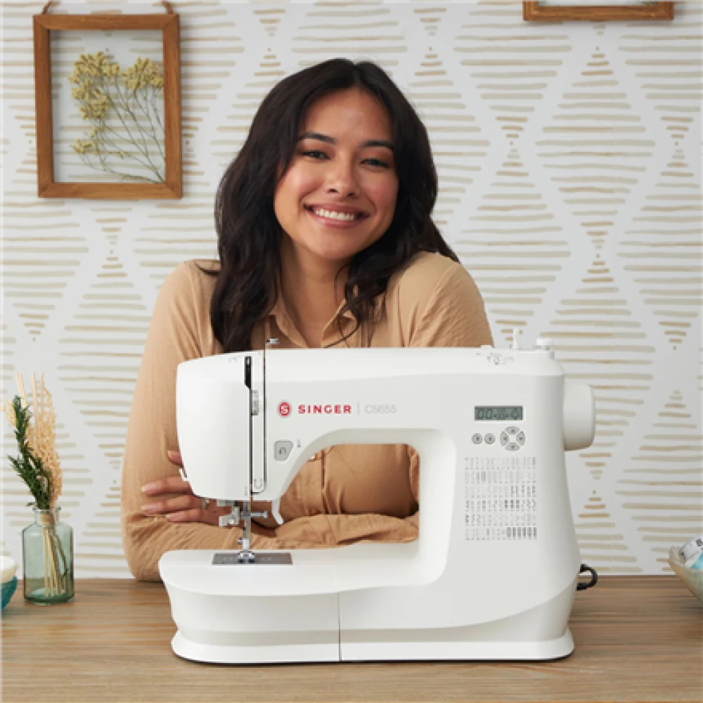 Singer , Sewing Machine , C5655 , Number of stitches 80 , Number of buttonholes 6 , White