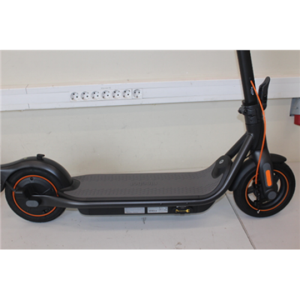 SALE OUT. Ninebot by Segway Kickscooter F65I, Dark Grey/Orange Segway Kickscooter F65I Powered by Segway, 10 , USED AS DEMO, Dark Grey/Orange