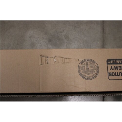 SALE OUT. Elite Screens M150XWH2 Manual Pull Down Screen 150 16:9, DAMAGED PACKAGING , Manual Screens , M150XWH2 , Diagonal 150 , 16:9 , Viewable screen width (W) 332 cm , White , DAMAGED PACKAGING