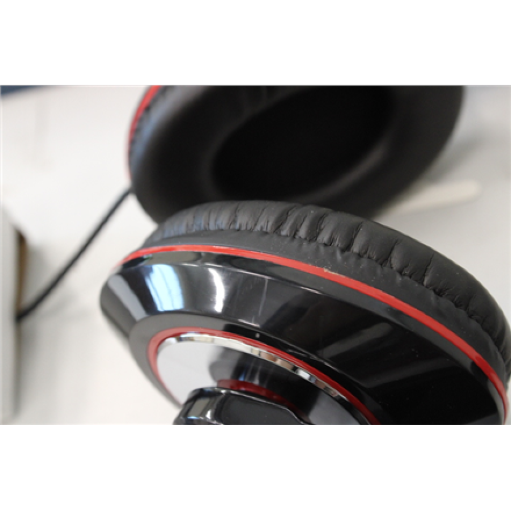 SALE OUT. Gembird MHS-U-001 USB headphones, glossy black , Gembird MHS-U-001 USB headphones , Built-in microphone , USB Type-A , Glossy black , DAMAGED PACKAGING, SCRATCHES SMALL ON SIDES