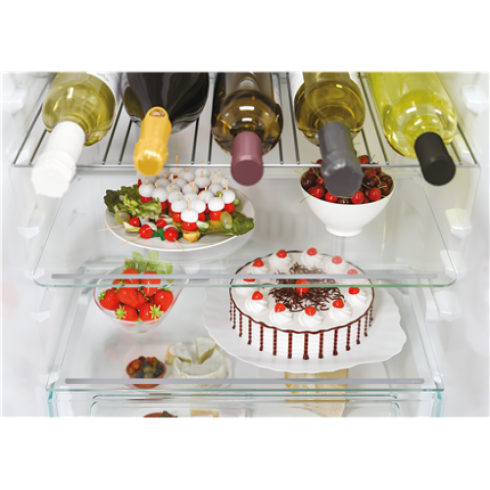 Candy , CBT5518EW , Refrigerator , Energy efficiency class E , Built-in , Combi , Height 177.2 cm , No Frost system , Fridge net capacity 186 L , Freezer net capacity 62 L , Display , 37 dB , White