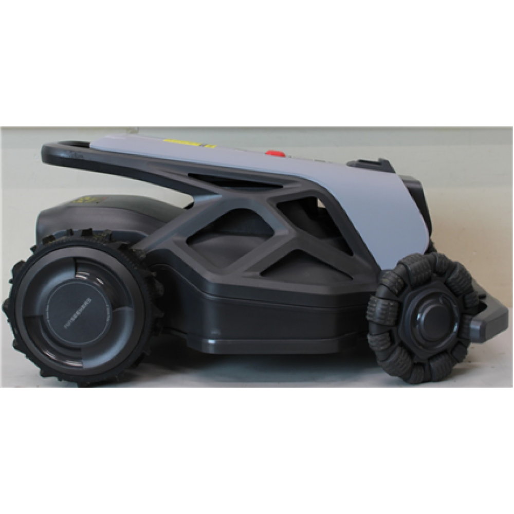 SALE OUT. AIRSEEKERS LIMITED Tron SE 300° AI Vision Mulching Mower, 1500m², Ai Vision + NRTK , 10 Ah , DAMAGED PACKAGING, USED, DIRTY AND SCRATCHED