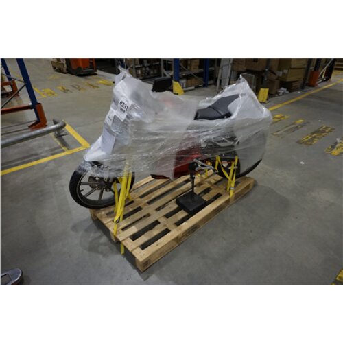 SALE OUT. SUPER SOCO Electric Motorcycle TSX, Red, L1e, 4G / DEMO SUPER SOCO TSx Red, L1e, 4G modem, Max speed 45 km/h, Distance per battery charge (max) 75 km, Warranty 24 month(s), Mileage warranty 20000 km