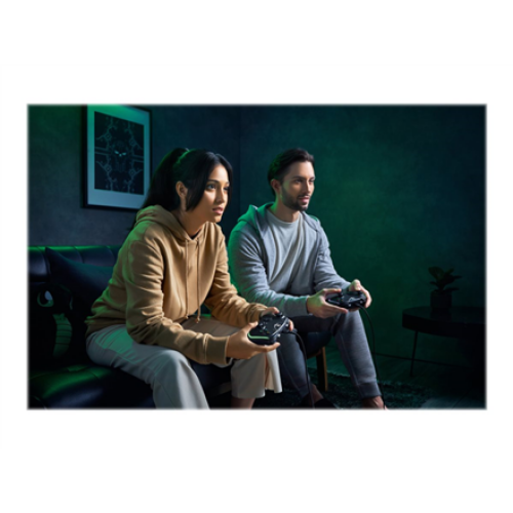 Razer Wolverine V2 Chroma Wired Gaming controller