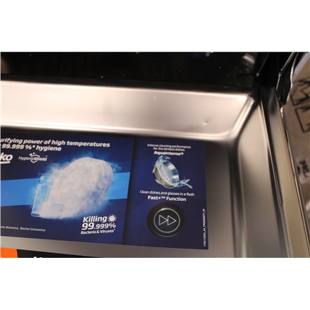 SALE OUT. , BEKO Dishwasher , BDIS38040Q , Built-in , Width 45 cm , Number of place settings 10 , Number of programs 8 , Energy efficiency class C , Display , White , DAMAGED PACKAGING, DENTED RIGHT SIDE, SCRATCHED DOOR (INSIDE)