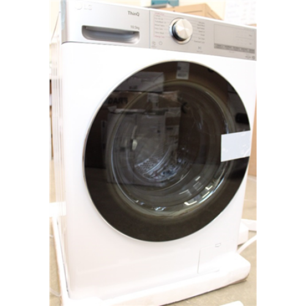 SALE OUT. LG Washing Machine F4WV910P2WE Energy efficiency class A Front loading Washing capacity 10.5 kg 1400 RPM Depth 56.5 cm Width 60 cm Display LED Steam function Direct drive White DAMAGED PACKAGING, SCRATCHES ON SIDE