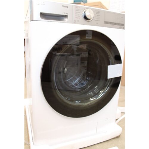 SALE OUT. LG Washing Machine F4WV910P2WE Energy efficiency class A Front loading Washing capacity 10.5 kg 1400 RPM Depth 56.5 cm Width 60 cm Display LED Steam function Direct drive White DAMAGED PACKAGING, SCRATCHES ON SIDE