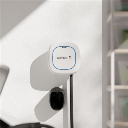 Wallbox , Electric Vehicle charge , Pulsar Max , 22 kW , Wi-Fi, Bluetooth , Pulsar Max retains the compact size and advanced performance of the Pulsar family while featuring an upgraded robust design, IK10 protection rating, and even easier installation. 