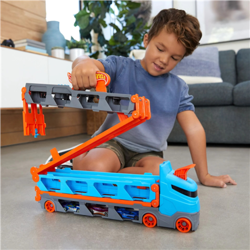 Hot Wheels , City Speedway Hauler GVG37 , Plastic