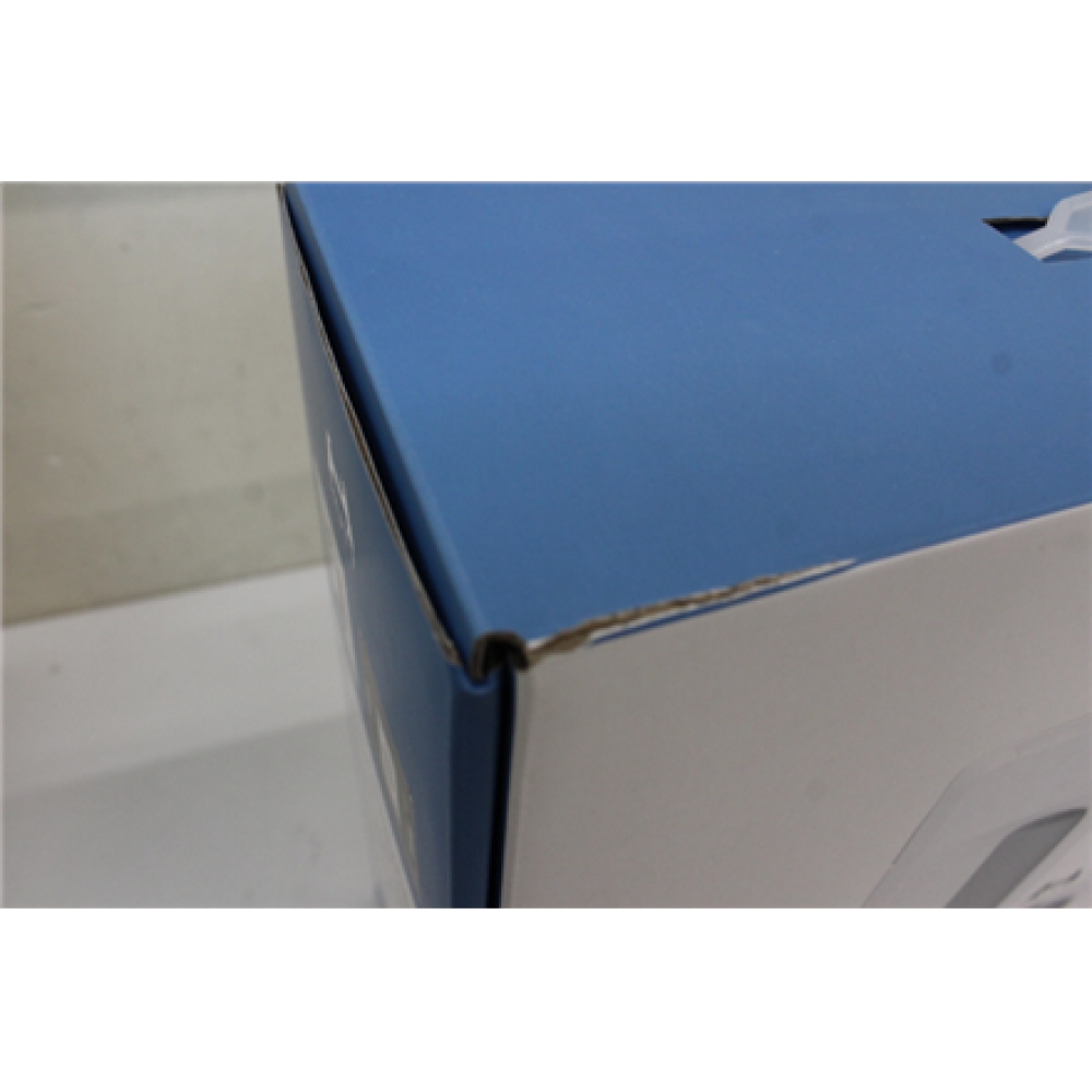 SALE OUT. Hutt Window Cleaning Robot A1, 3800 Pa, White , HUTT , Window Cleaning Robot , A1 , Corded , 6000 Pa , White , USED, DIRTY, DAMAGED PACKAGING