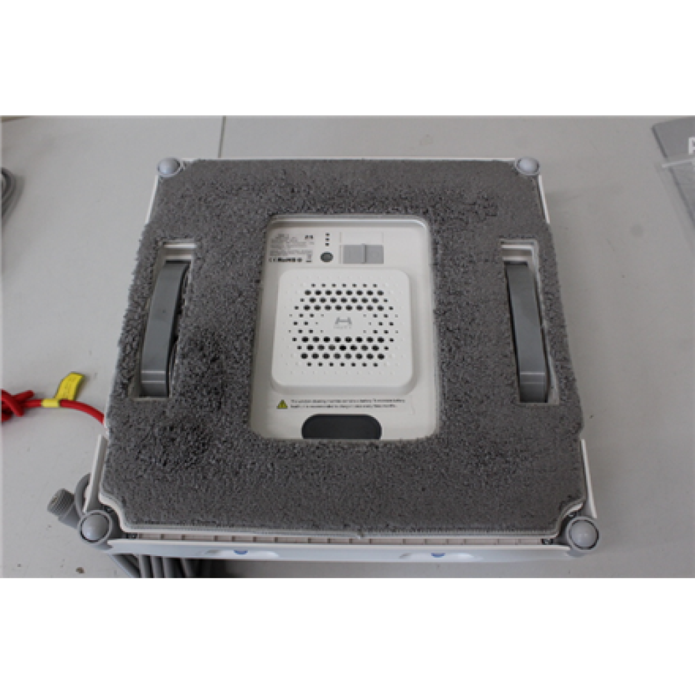 SALE OUT. Hutt Window Cleaning Robot A1, 3800 Pa, White , HUTT , Window Cleaning Robot , A1 , Corded , 6000 Pa , White , USED, DIRTY, DAMAGED PACKAGING