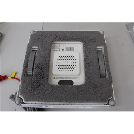 SALE OUT. SALE OUT. HUTT , Window Cleaning Robot , A1 , Corded , 6000 Pa , White , USED, DIRTY, DAMAGED PACKAGING