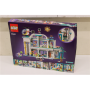 SALE OUT. CONSTRUCTOR LEGO FRIENDS 42621 , LEGO DAMAGED PACKAGING