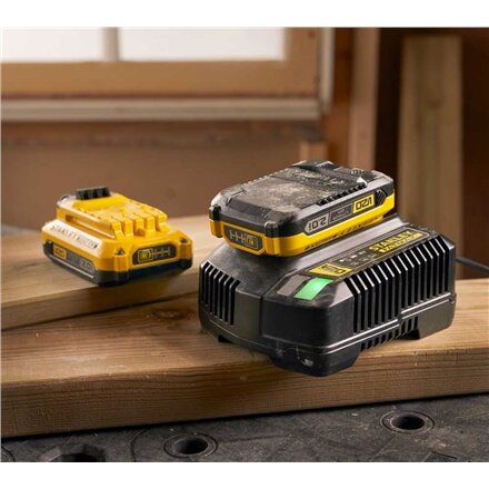 Stanley Screwdriver Kit, 18 V, 2 Ah accumulator , SFMCD700D2A-QW