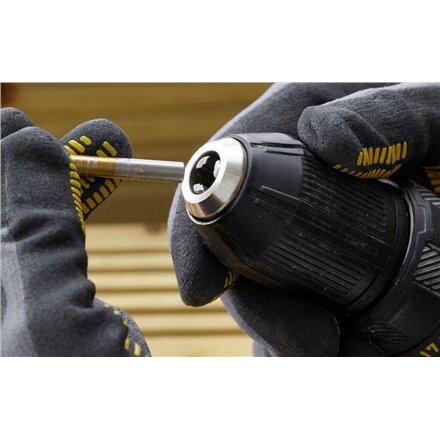 Stanley Screwdriver Kit, 18 V, 2 Ah accumulator , SFMCD700D2A-QW