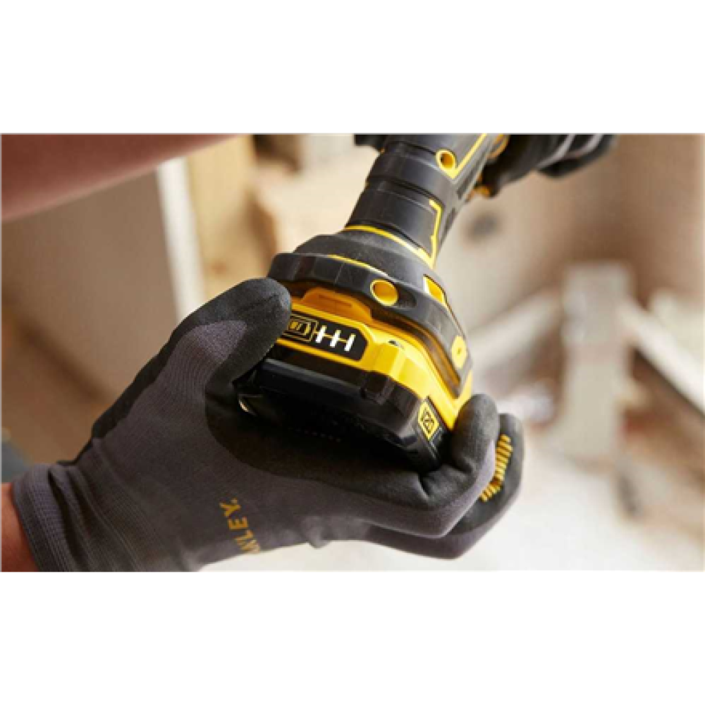 Stanley Screwdriver Kit, 18 V, 2 Ah accumulator , SFMCD700D2A-QW